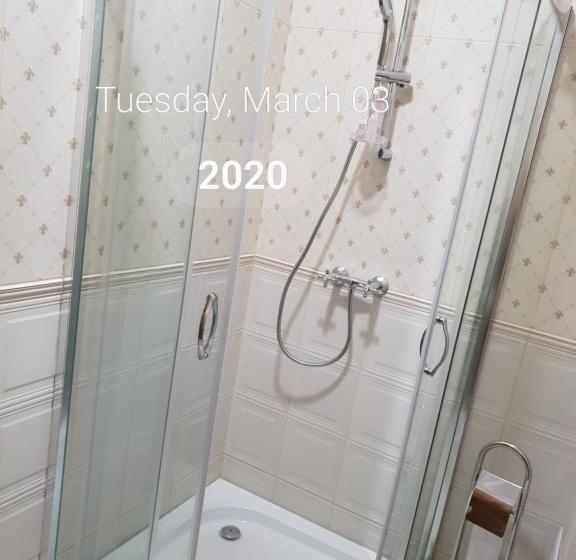 バルコニー付きスタンダードルーム, Pensiunea Baroc