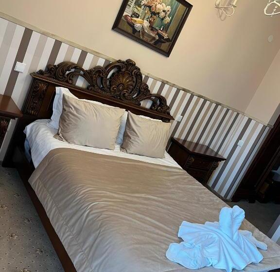 デラックスルーム, Pensiunea Baroc