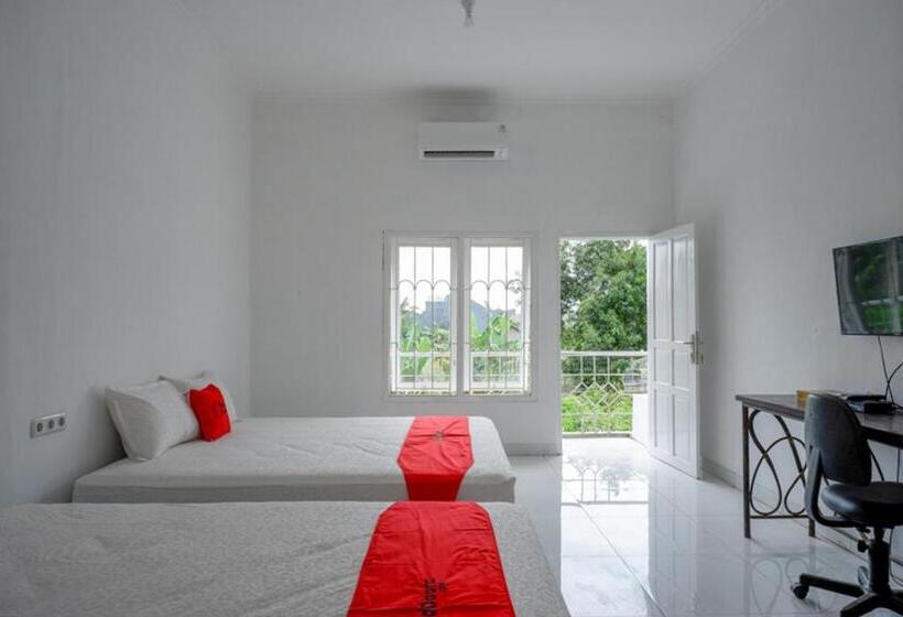 家庭间, Reddoorz Syariah Near Ums Solo