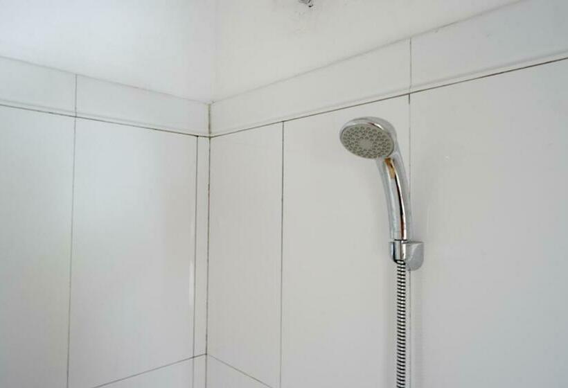 标准间, Reddoorz Syariah Near Ums Solo