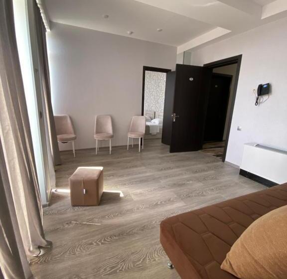 آپارتمان 1 خوابه با بالکن, Rustaveli