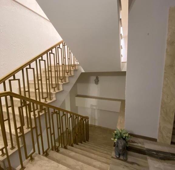 آپارتمان 1 خوابه با بالکن, Rustaveli