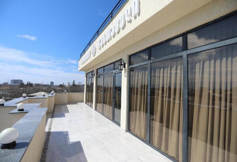 آپارتمان 1 خوابه با بالکن, Rustaveli