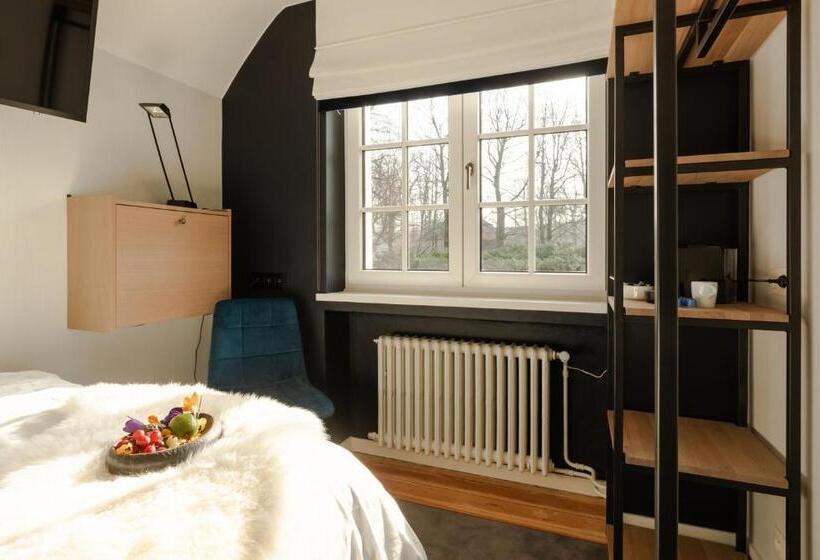 庭の見えるシングルルーム, Villa Monceau Louvain La Neuve