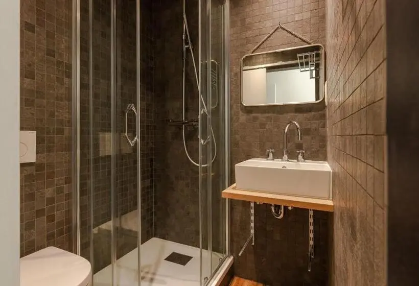 庭の見えるシングルルーム, Villa Monceau Louvain La Neuve