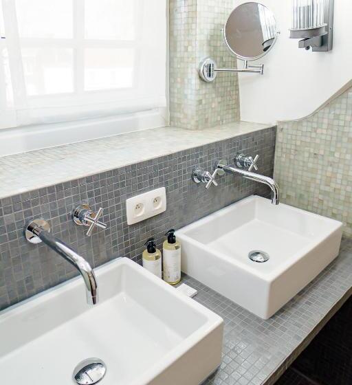 デラックスルーム, Villa Monceau Louvain La Neuve