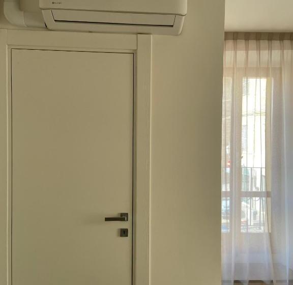 Номер Deluxe с Балконом, Affittacamere Le Grotte Le Grotte Rooms & Apartments