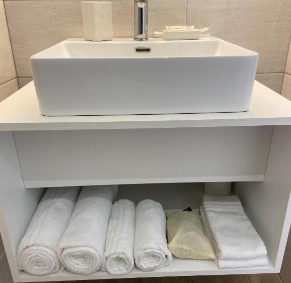 اتاق لوکس خانوادگی, Affittacamere Le Grotte   Le Grotte Rooms & Apartments