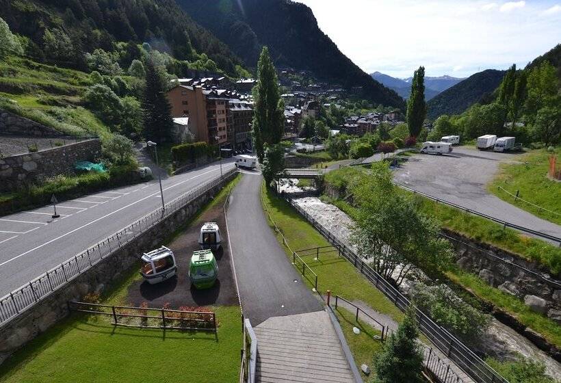 آپارتمان 1 خوابه با بالکن, Apartaments Sant Moritz