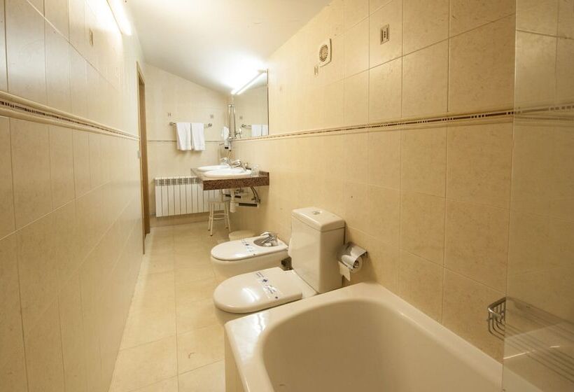 آپارتمان 1 خوابه با بالکن, Apartaments Sant Moritz