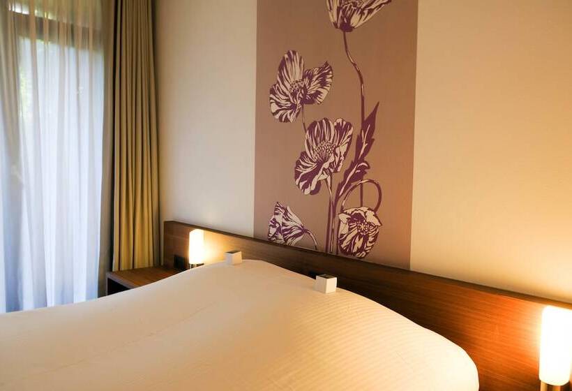 Номер Basic, Corbie Mol