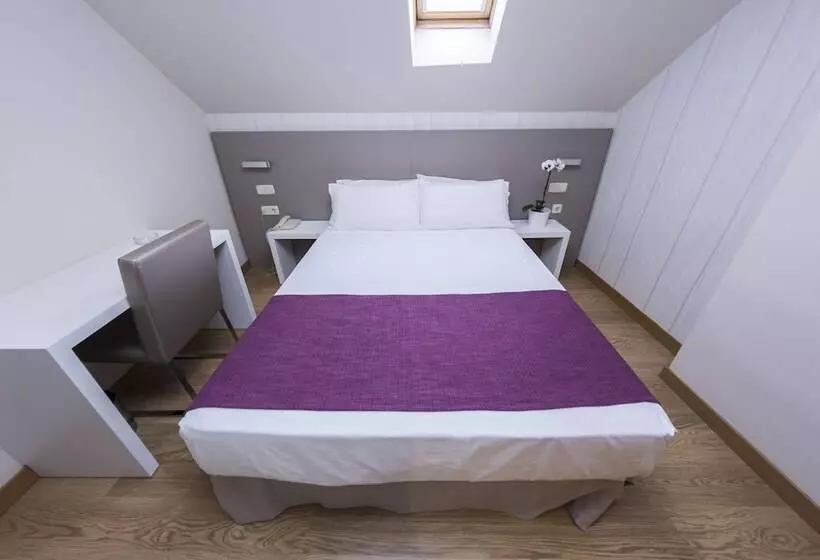 اتاق استاندارد, Di Carlo Hotels Madrid