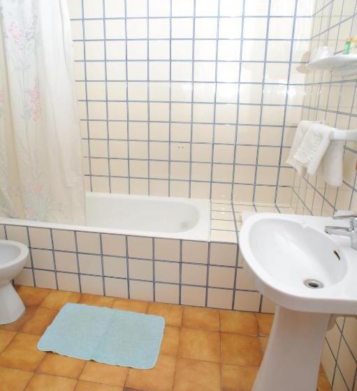 Номер Стандарт, Hostal Montaña