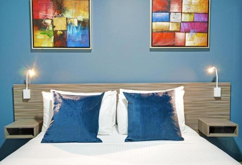 Quarto Estandar, 28
