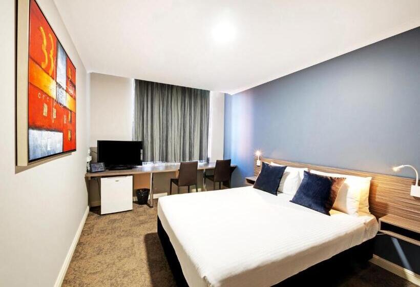 غرفة قياسية, 28