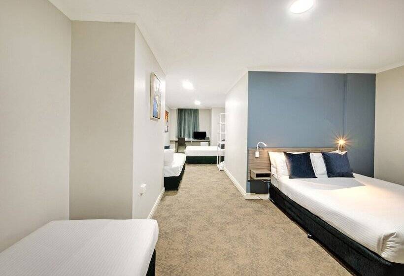 Quarto Familiar, 28