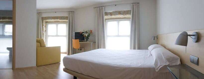 جناح جونيور, Arrizul Beach