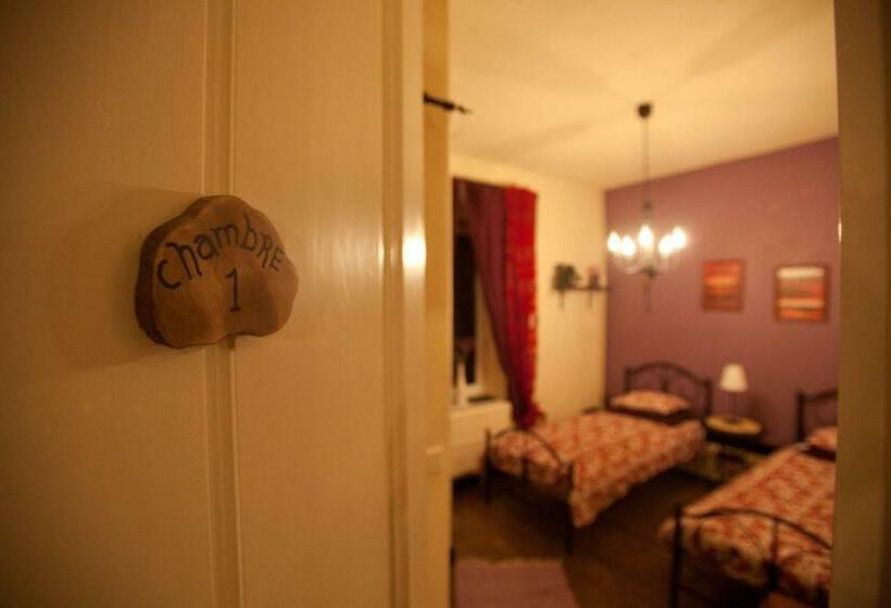 غرفة أساسية, B&b Restaurant Porte De La Lienne