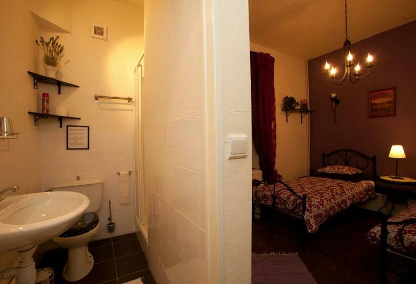 غرفة أساسية, B&b Restaurant Porte De La Lienne