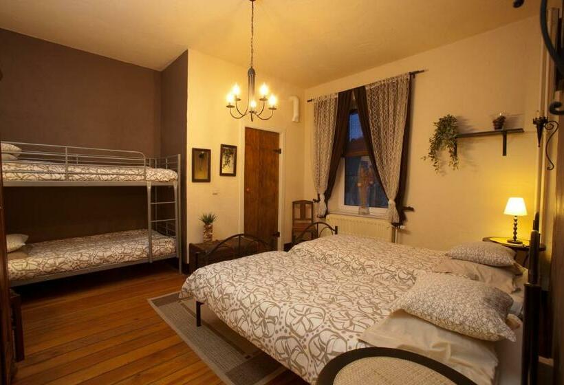 غرفة قياسية رباعية, B&b Restaurant Porte De La Lienne