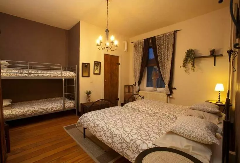 اتاق استاندارد چهار تخته, B&b Restaurant Porte De La Lienne