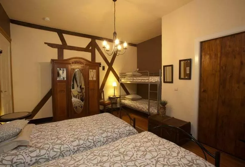 اتاق استاندارد چهار تخته, B&b Restaurant Porte De La Lienne