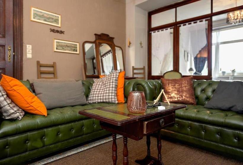 Апартаменты 1 Спальня Вид на Сад, B&b Villa Belle Epoque