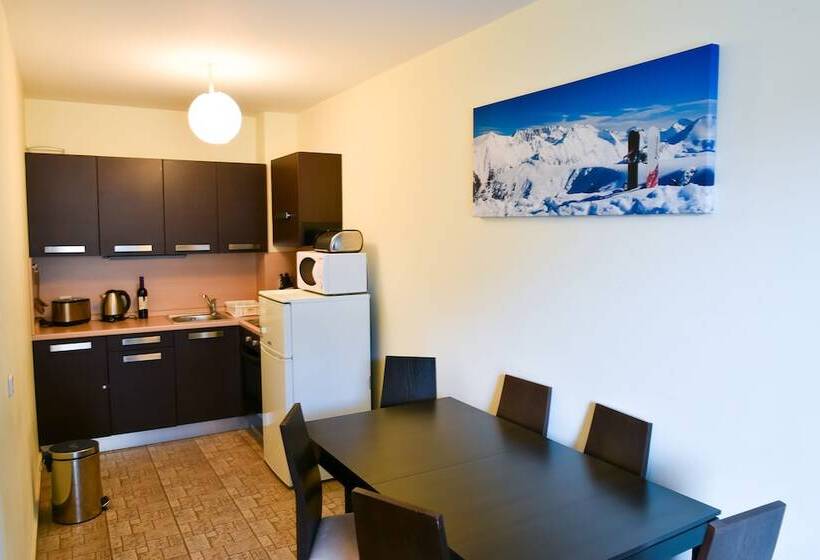 带2个卧室的公寓, Bojur & Bojurland Apartment Complex