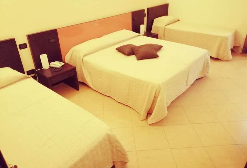 חדר סטנדרט לארבעה, Cerri