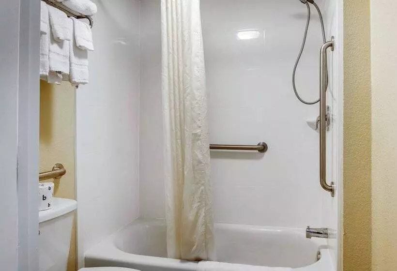 ２ダブルベッドのスタンダードルーム, Econo Lodge Freeport  Brunswick Area