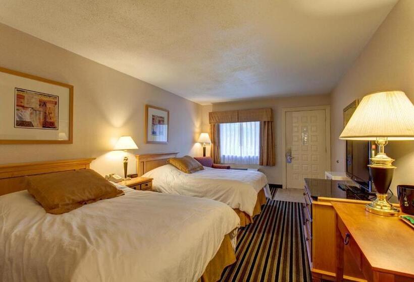 غرفه قياسيه سريرين مزدوجين, Econo Lodge Freeport  Brunswick Area