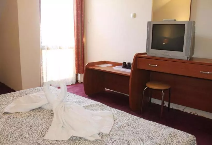 اتاق استاندارد سه نفره, Elegant