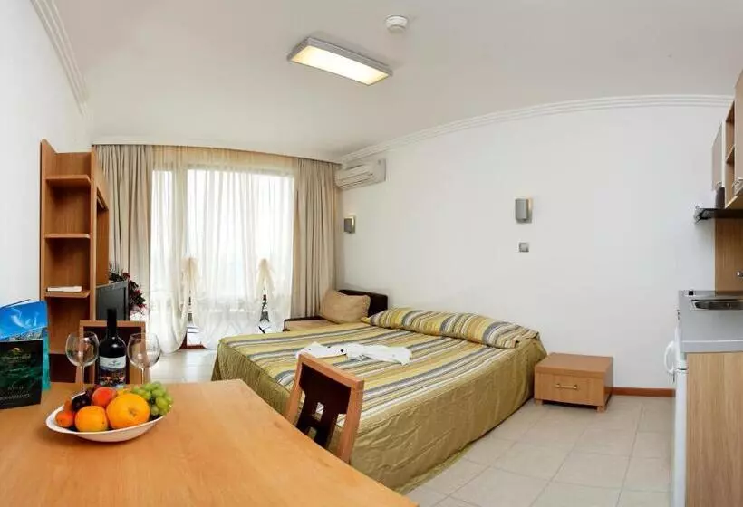 استودیو استاندارد با بالکن, Emerald Beach Resort & Spa