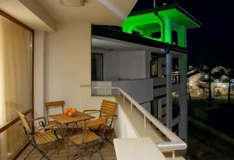 استودیو استاندارد با بالکن, Emerald Beach Resort & Spa