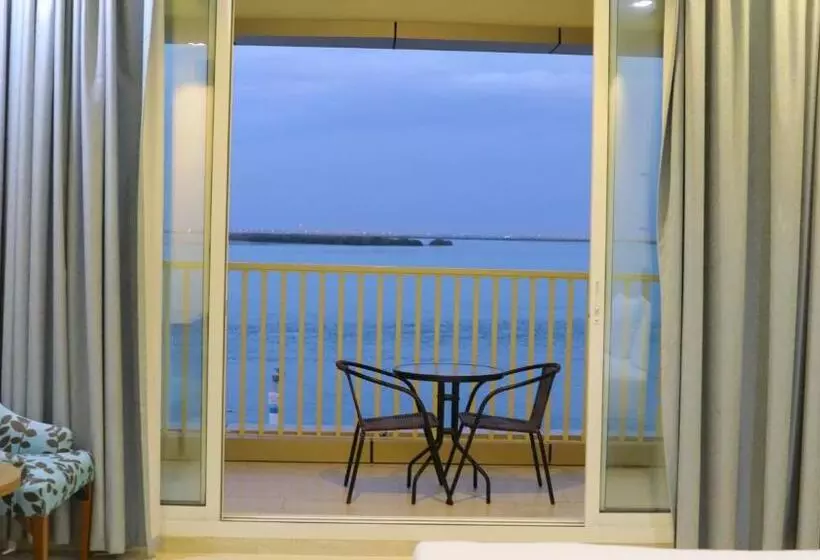 Premium-huone Merinäkymä, Flamingo Beach