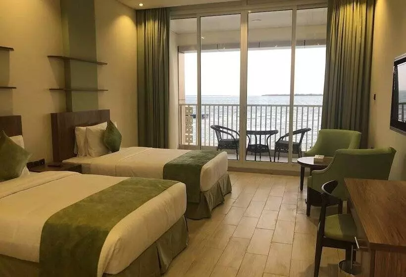Premium-studio, Flamingo Beach