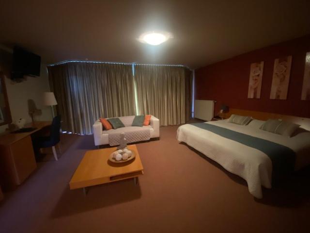 小型套房带阳台, Gowell Kuur  En Wellness Yolande Buekers