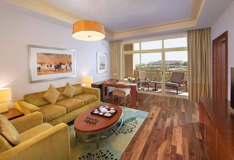 سوییت اجرایی, Grand Hyatt Doha Hotel & Villas