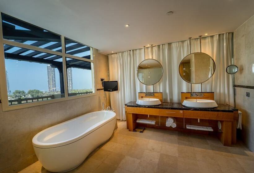 سوییت, Grand Hyatt Doha Hotel & Villas