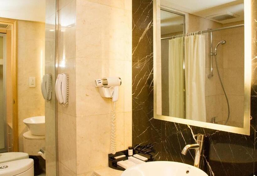 带2个卧室的公寓, Grandkemang