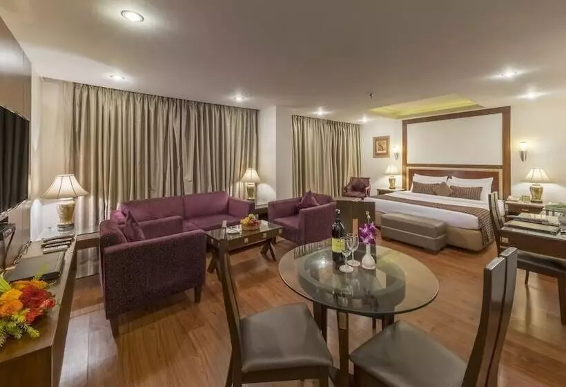 クラブスイート, Hindusthan International, Bhubaneswar