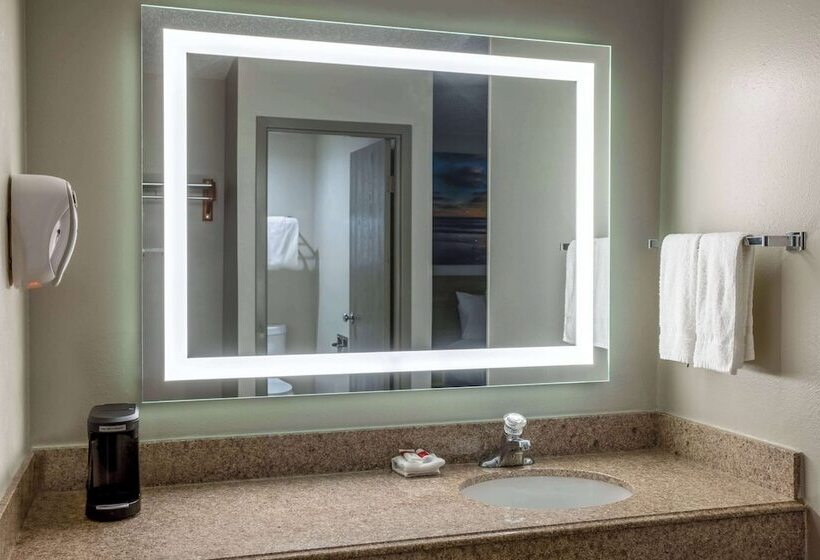 غرفة ديلوكس, Days Inn By Wyndham Pleasant Prairie Kenosha