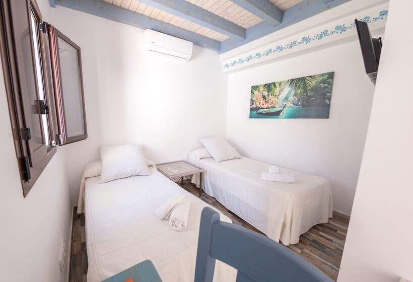 Номер Стандарт Трехместный, La Torre   Playa Valdevaqueros