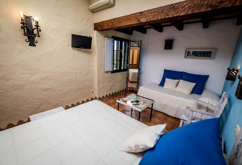 Номер Стандарт Трехместный, La Torre   Playa Valdevaqueros