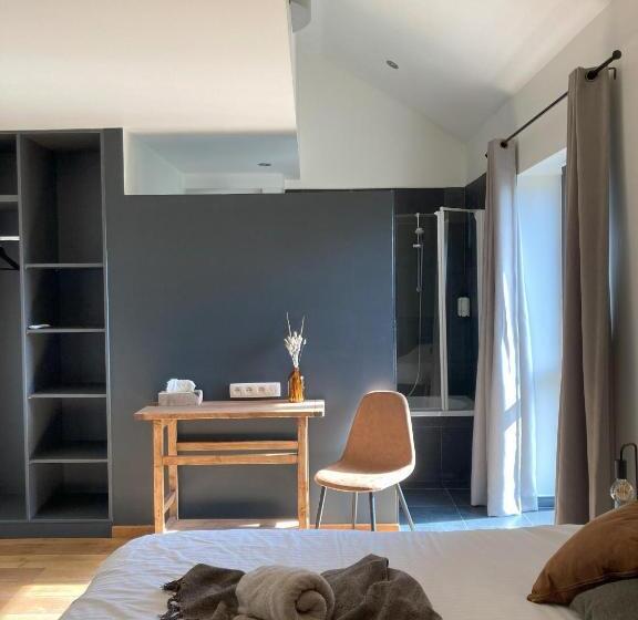 스탠다드 룸, Ma Bauge