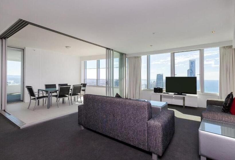 דירת שלושה חדרים, Q1 Resort & Spa