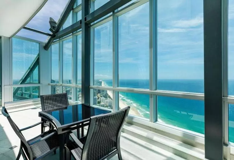 1 Bedroom Penthouse Apartment, Q1 Resort & Spa