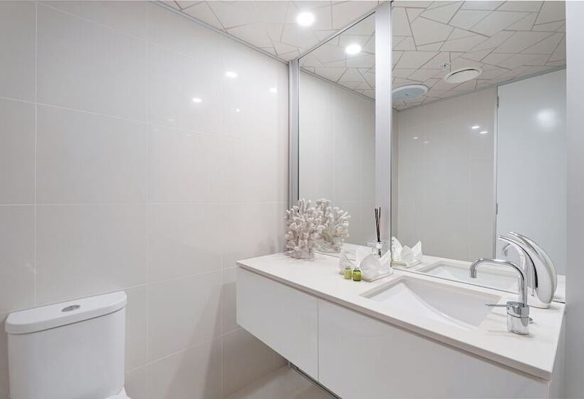 סוויטת 3 חדרי שינה, Q1 Resort & Spa