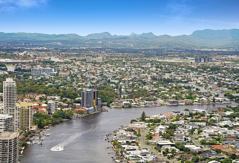 סוויטת 3 חדרי שינה, Q1 Resort & Spa