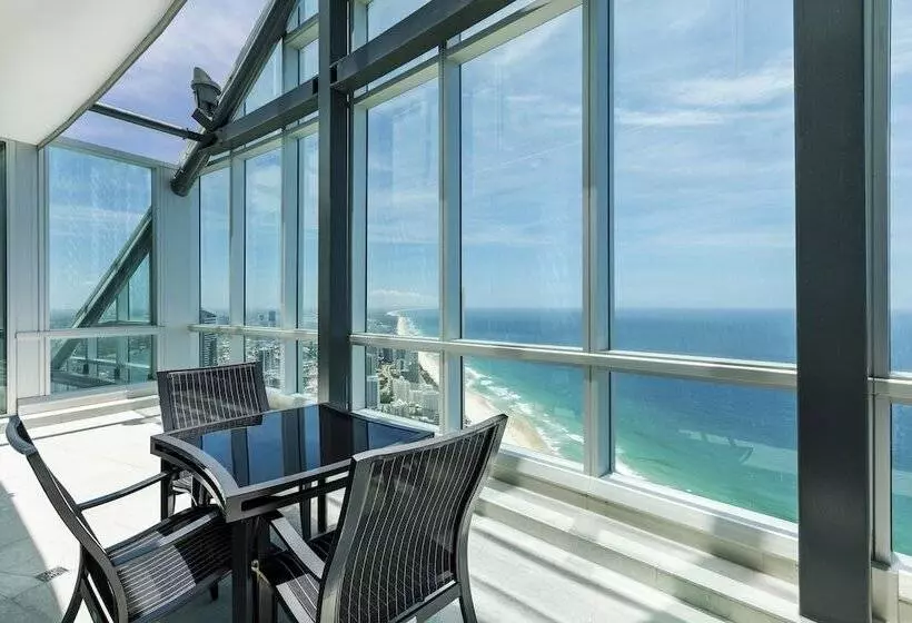 1 Bedroom Penthouse Apartment, Q1 Resort & Spa